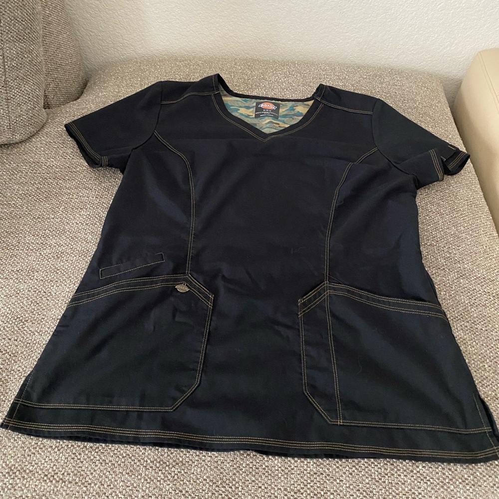 Dickies Essence Scrub Top Black size Medium